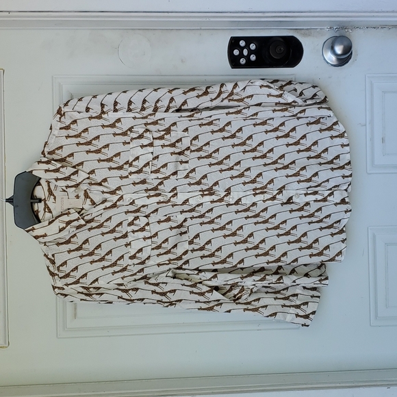 3/$30 Chico's Petite Long Sleeve Top - Picture 1 of 7